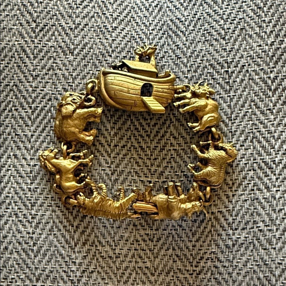 American Jewelry Co. AJC biblical story of Noah’s Ark Bracelet
